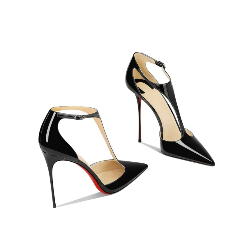 Leather Classic Strap - Scarpins Pretos de Salto Agulha Pontiagudos